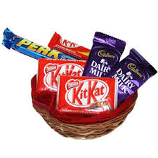 Small Chocolate basket ( 2 dairy Milk 2 Kitkat 2 Perk)